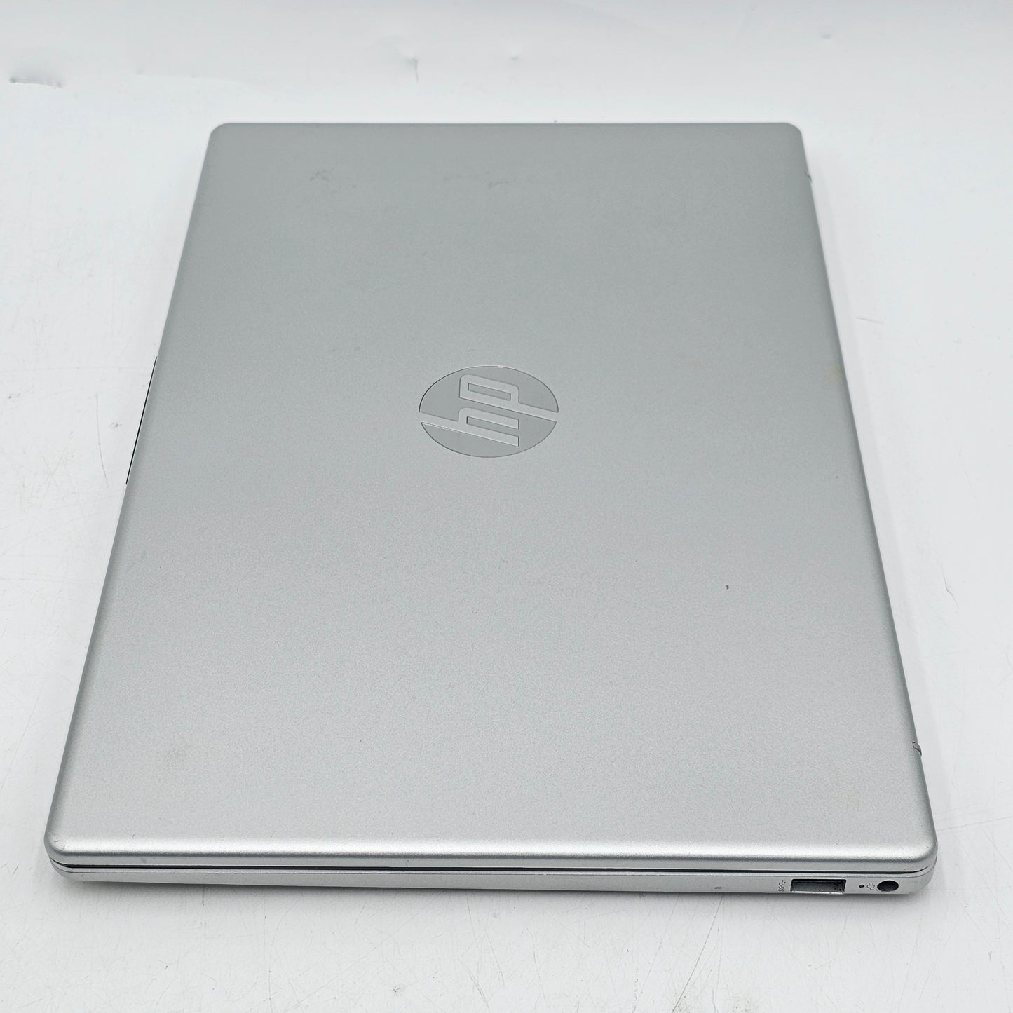 HP Laptop 14-EM0157NR 14" Ryzen 3 7320U 2.4GHz 8GB RAM 256GB SSD