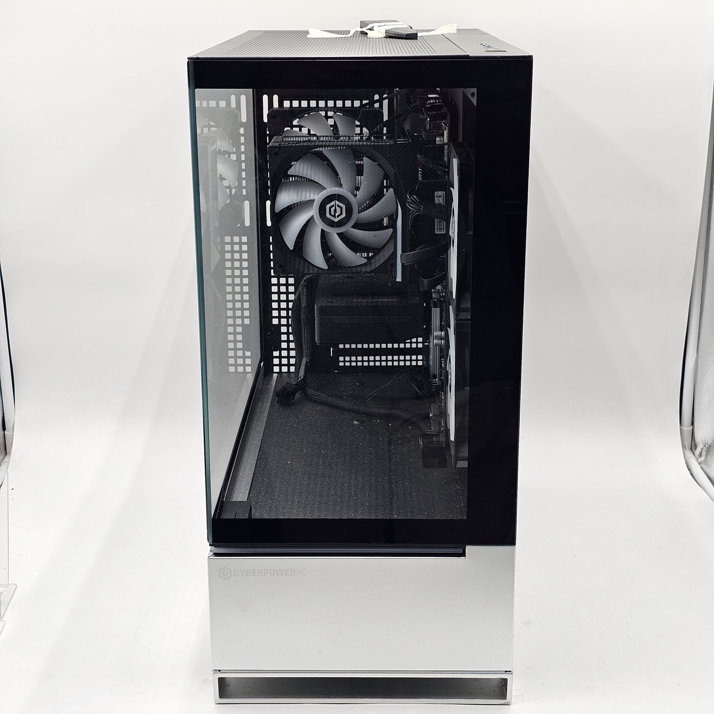 CyberPower Custom PC Ryzen 5 8400F 4.70GHz 16GB RAM 1TB SSD AMD GeForce RTX 5060
