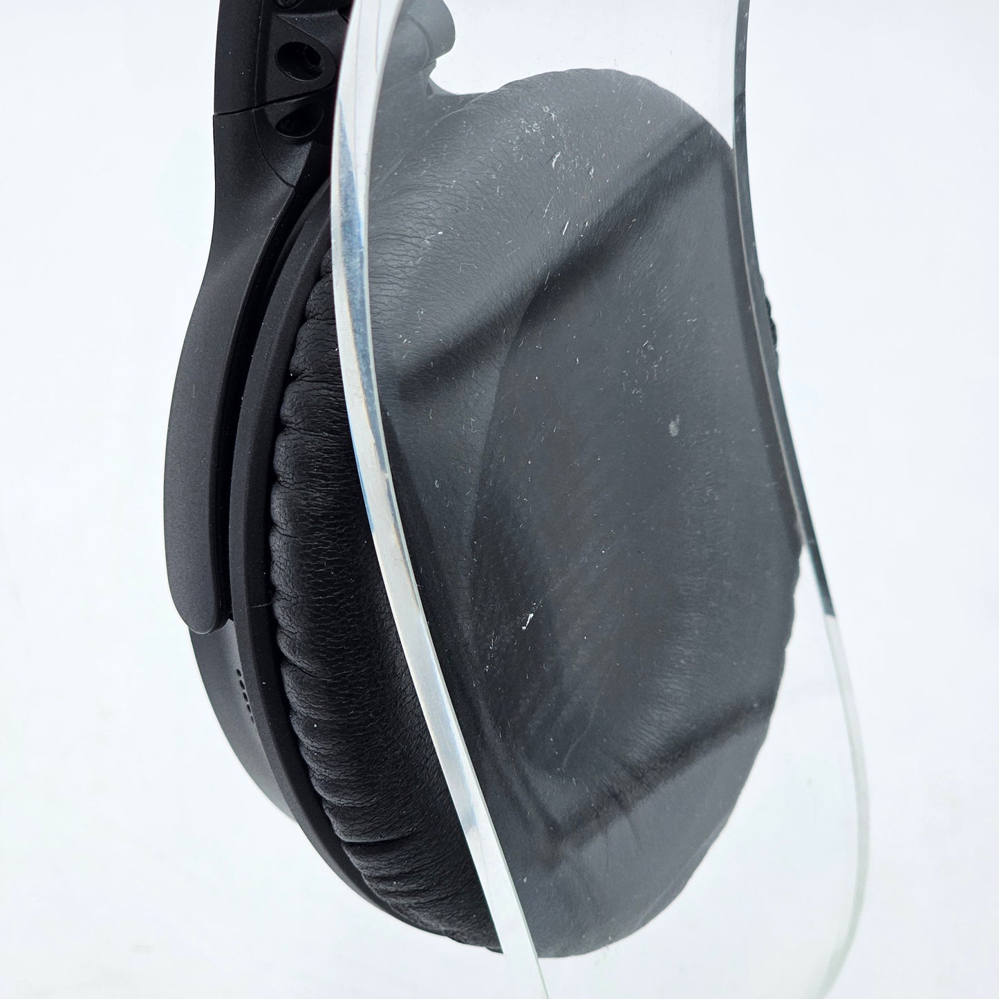 Bose QuietComfort 35 I QC 35 Over-Ear Wireless Bluetooth Headphones Black