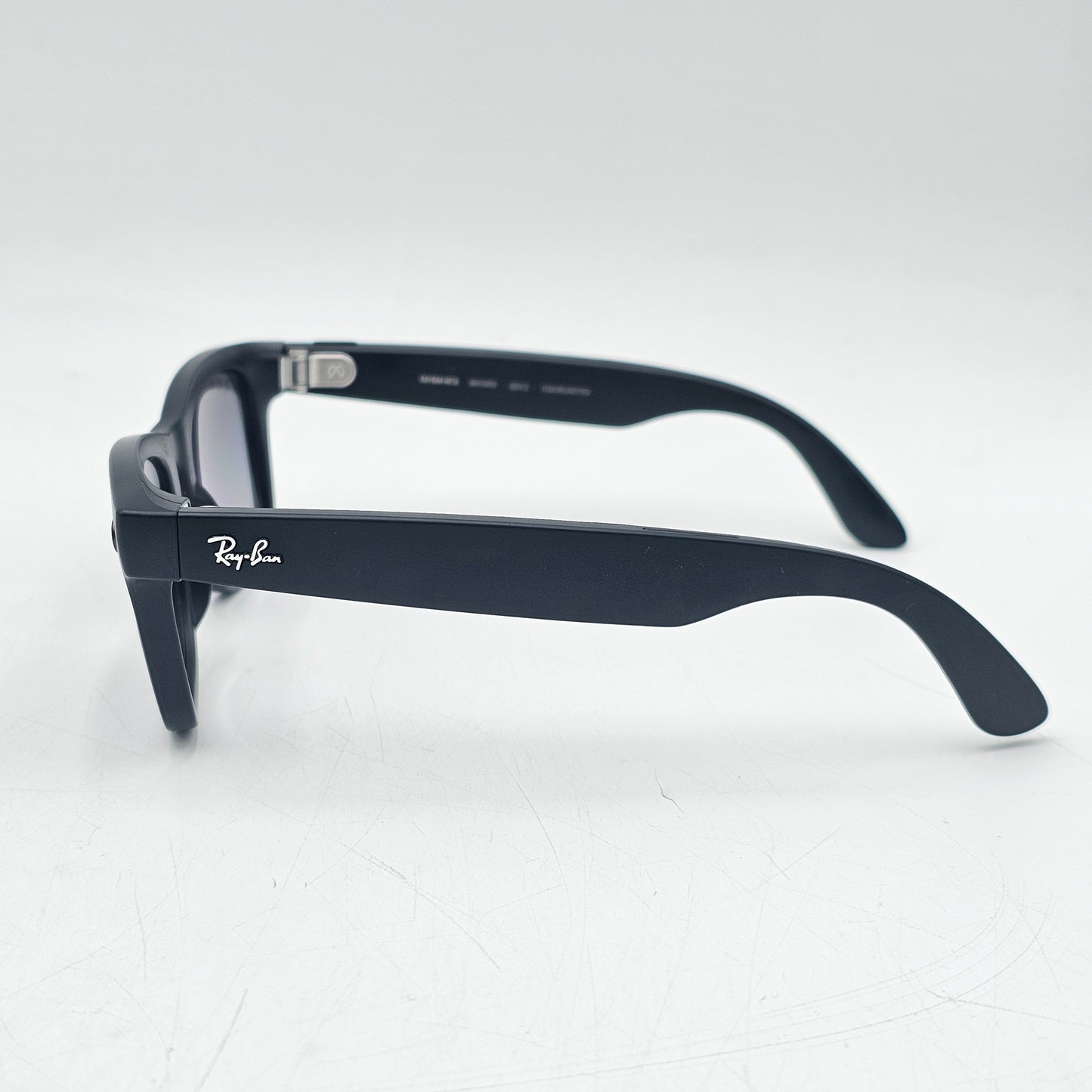 Ray-Ban Meta Wayfarer Gen 2 32GB RW4012 601SSB
