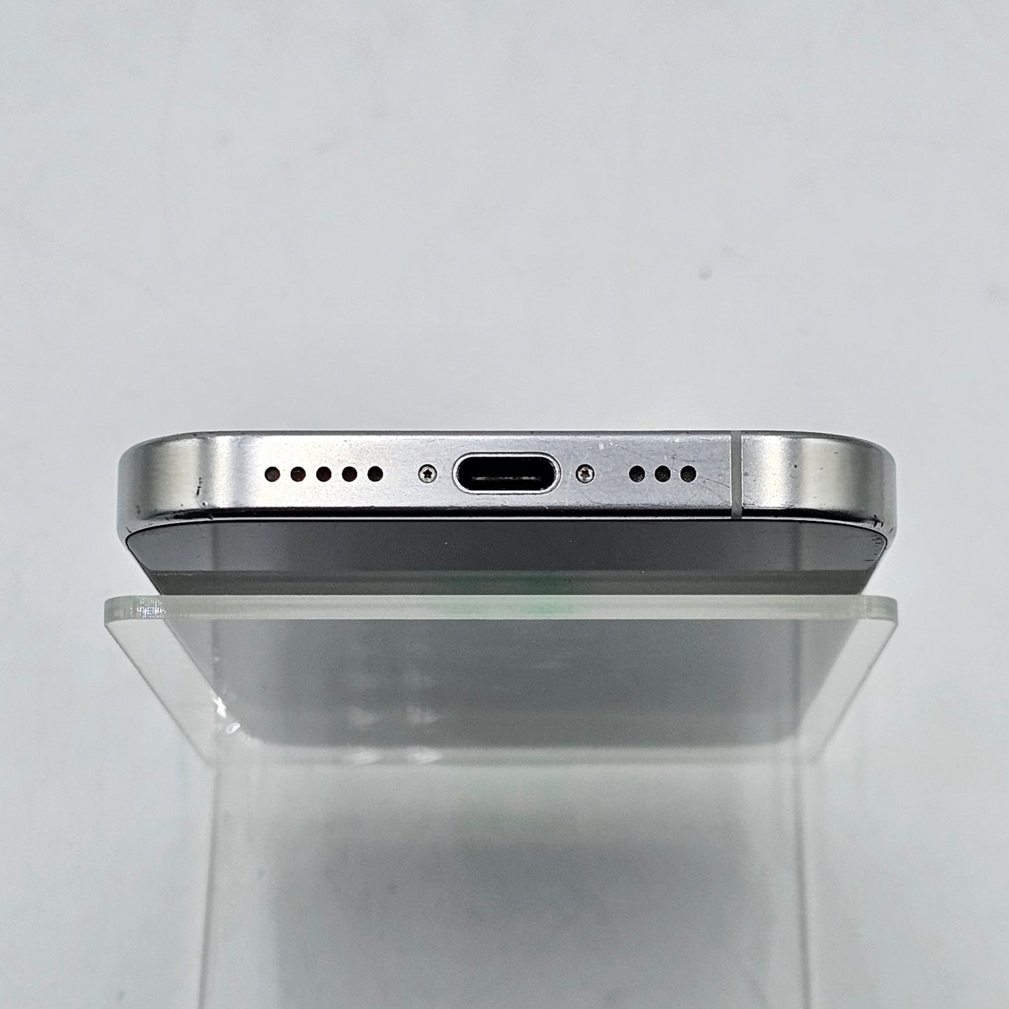 Factory Unlocked Apple iPhone 16 Pro 128GB White Titanium MYMA3LL/A
