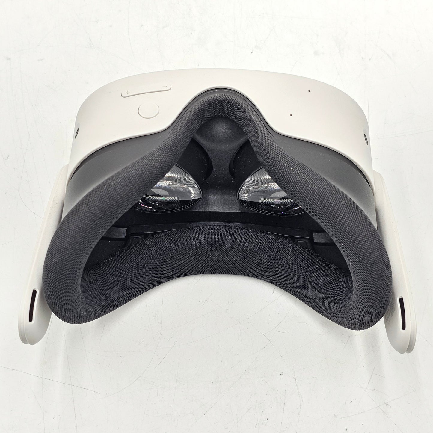 Meta Quest 3S 128GB Standalone All-in-One VR Headset P97