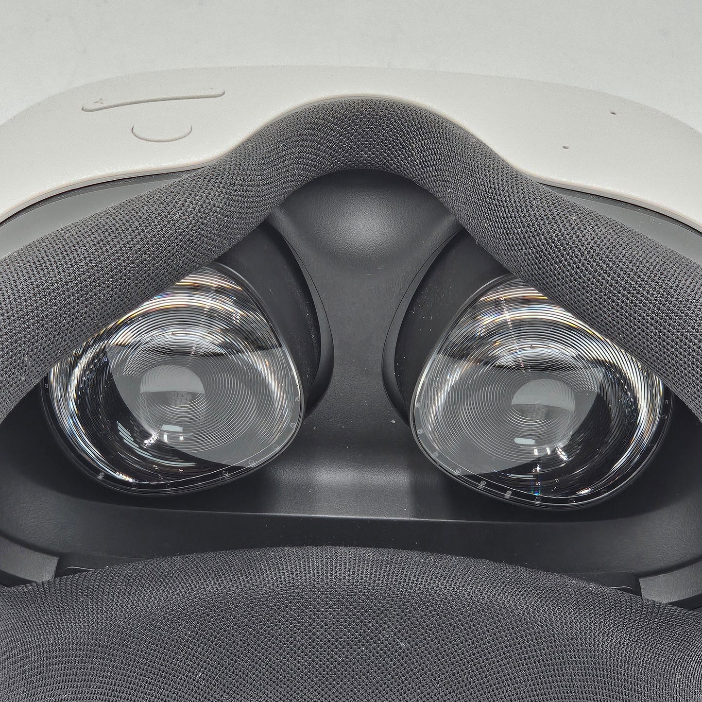 Meta Quest 3S 128GB Standalone All-in-One VR Headset P97