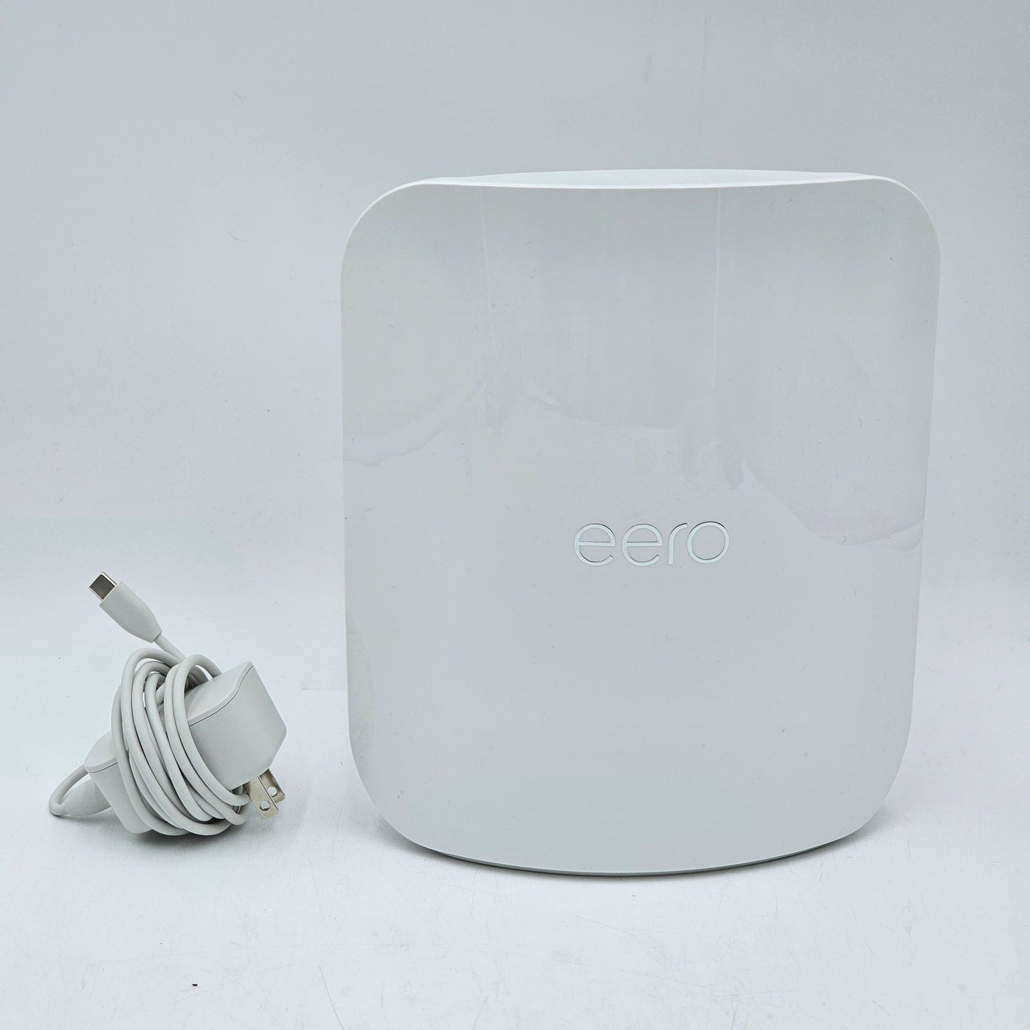 eero Max 7 Tri-Band Access Point V010001