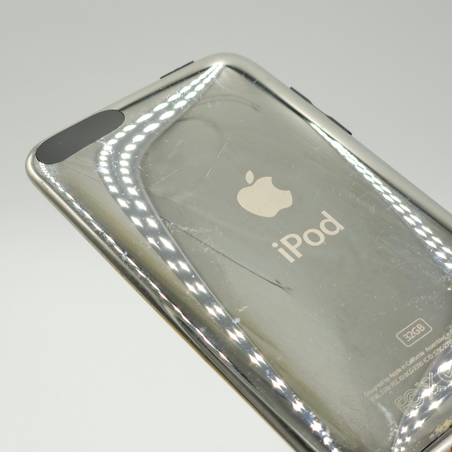 Apple iPod Touch 2nd Gen 8GB Black A1288