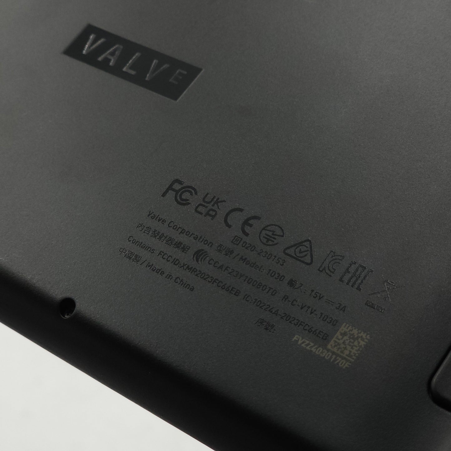 Valve Steam Deck OLED 7.4" AMD 6nm Ryzen APU 16GB RAM 1TB Black 1030