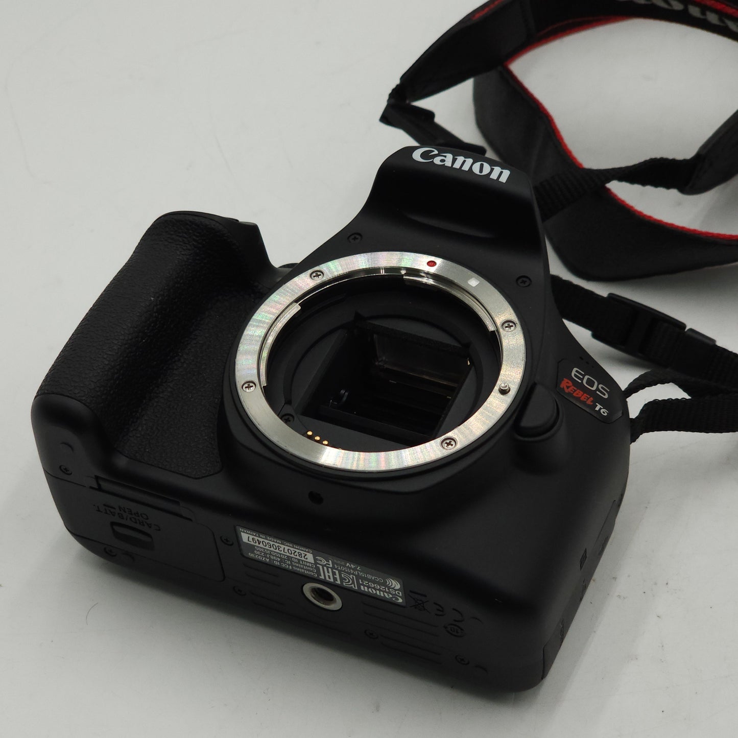 Canon EOS Rebel T6 18.0MP Full Frame Digital Camera Kit