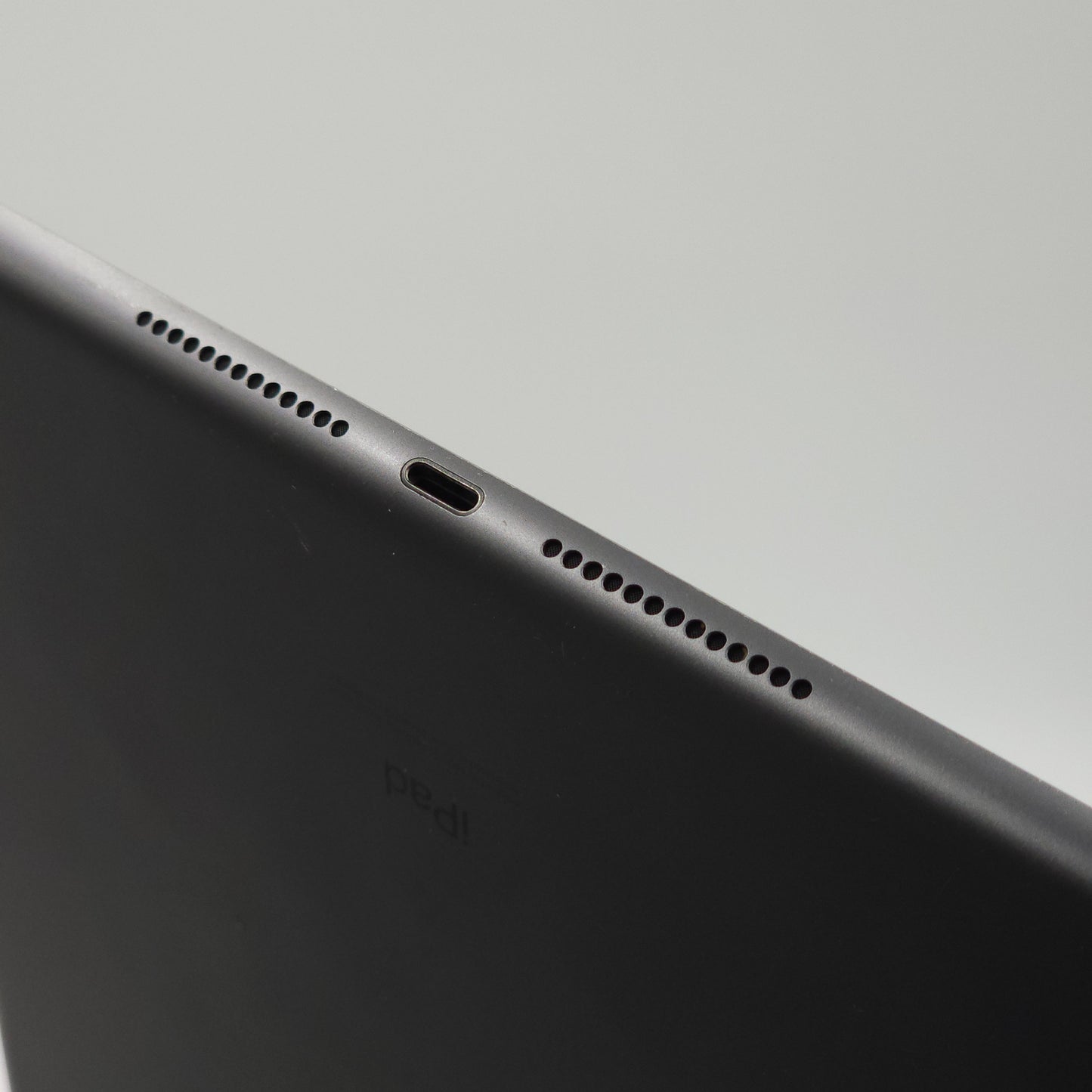 WiFi Only Apple iPad 7th Gen 32GB Space Gray MW742LL/A