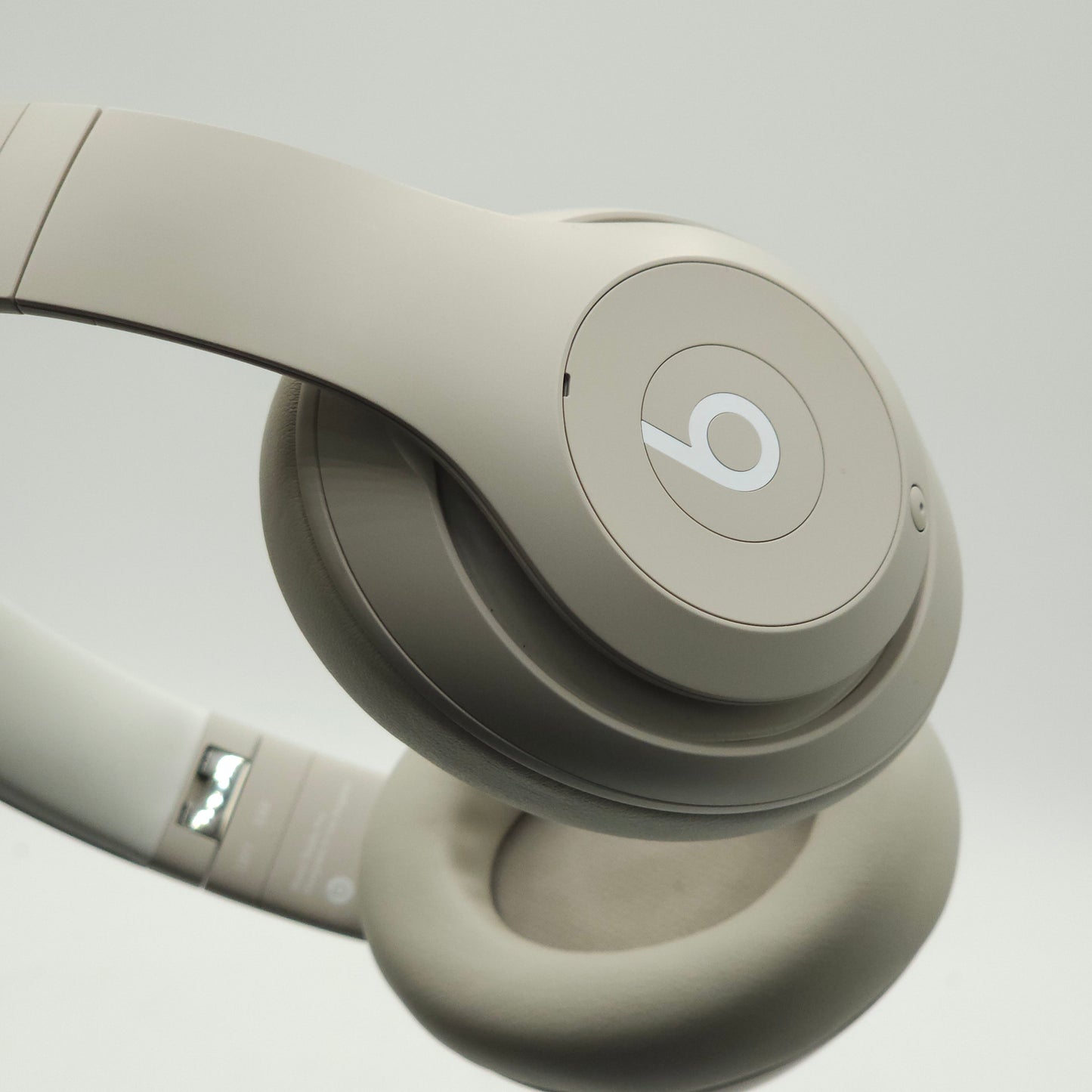 Beats Studio Pro Wireless Over-Ear Bluetooth Headphones Sandstone