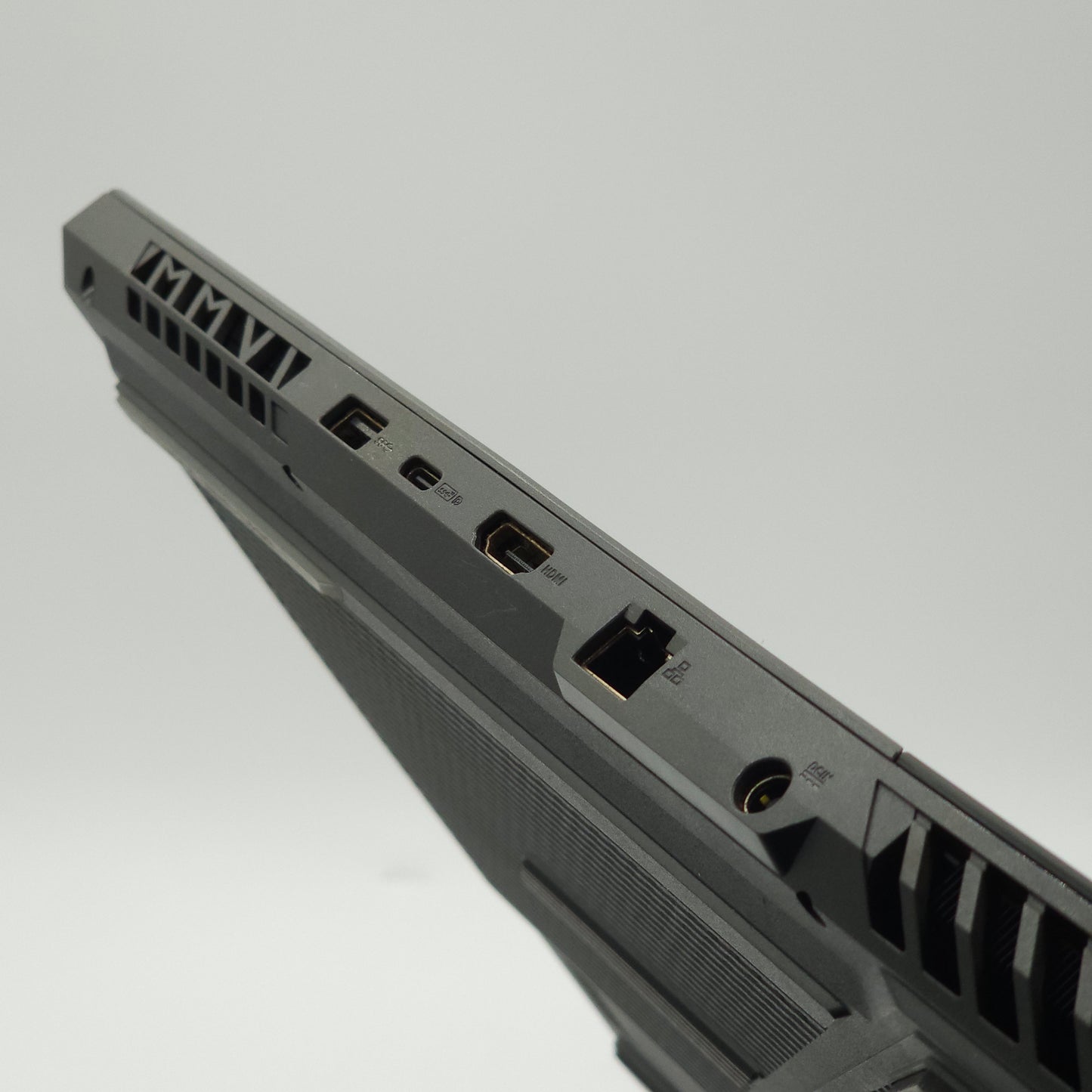 Asus ROG Strix G513 15.6" Ryzen 7 2.9GHz 16GB RAM 512GB SSD GeForce RTX 3050 Ti