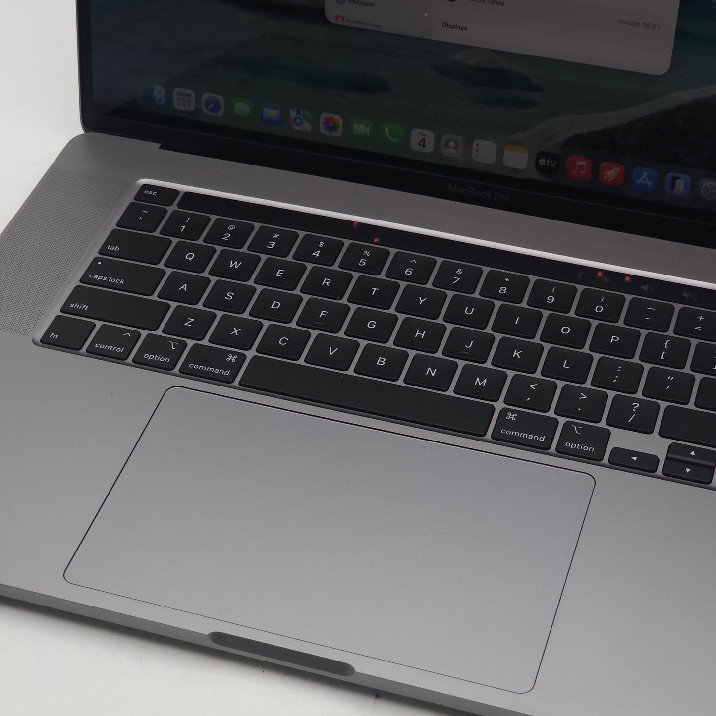 2019 Apple MacBook Pro 16" i9 2.3GHz 16GB RAM 1TB SSD Silver A2141