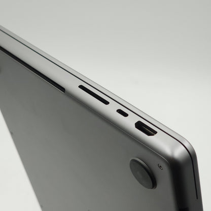 2021 Apple MacBook Pro 13.3" M1 Pro 8 Core 3.2GHz 16GB RAM 512GB SSD A2442