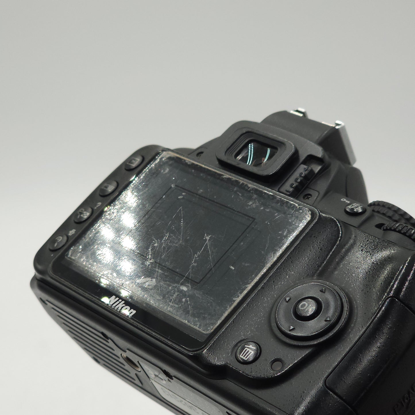 Nikon D3000 10.2MP Digital Camera Body Only