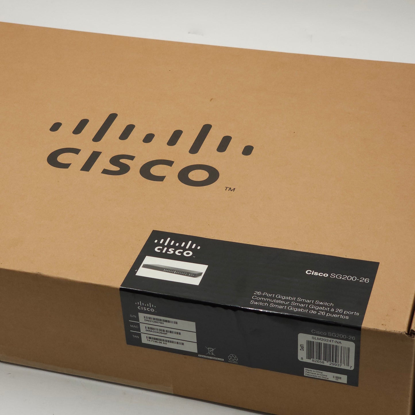 New Cisco Gigabit  Smart Switch SG200-26