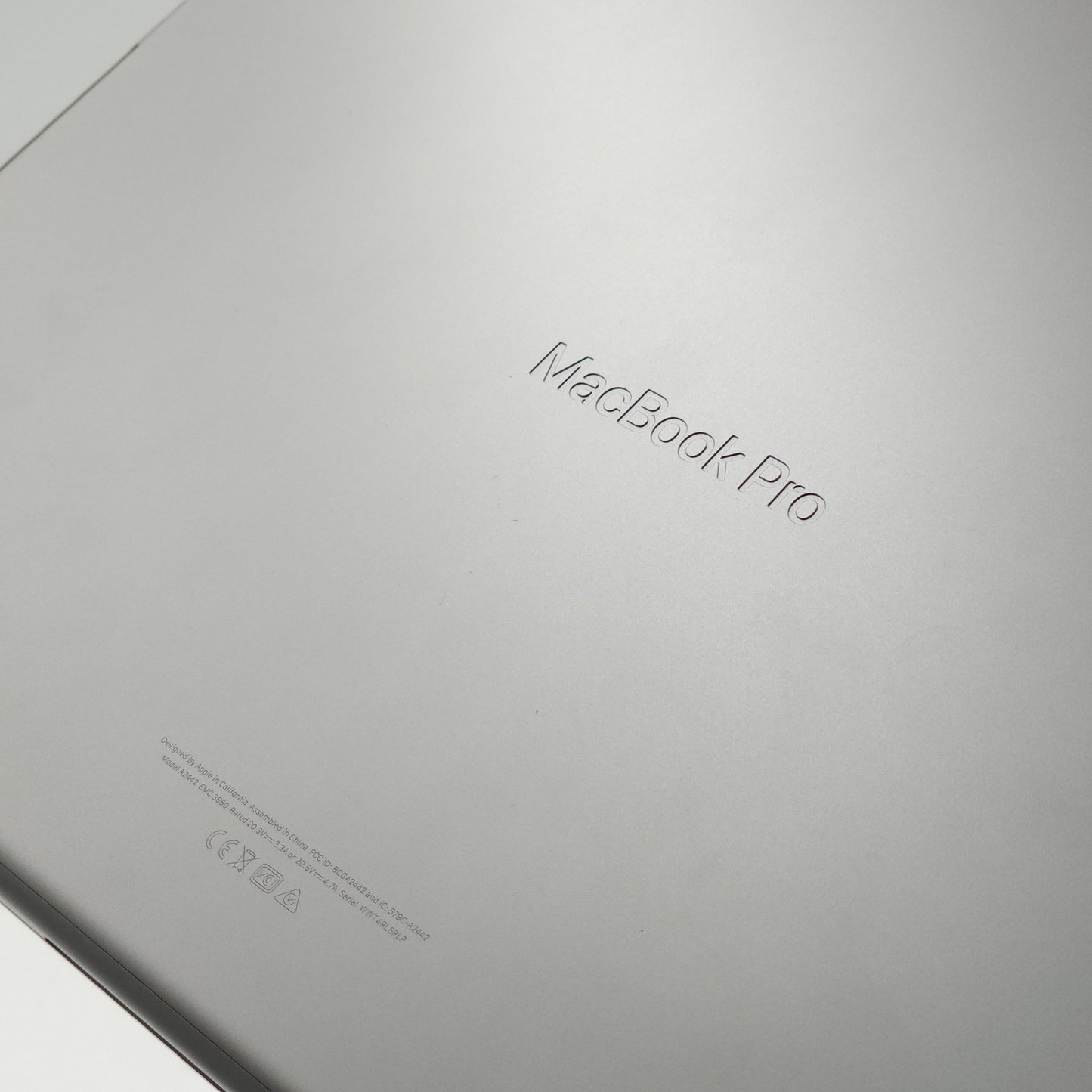 2021 Apple MacBook Pro 13.3" M1 Pro 8 Core 3.2GHz 16GB RAM 512GB SSD A2442