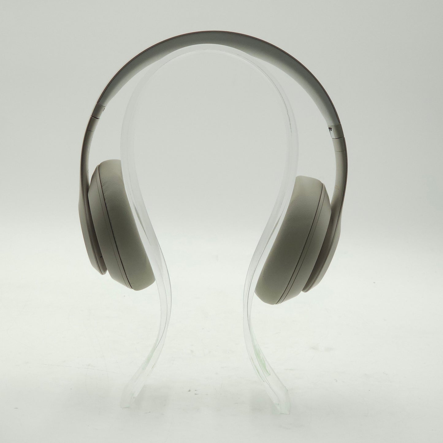 Beats Studio Pro Wireless Over-Ear Bluetooth Headphones Sandstone