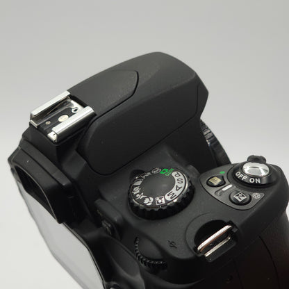 Nikon D40 6.1MP Digital Camera